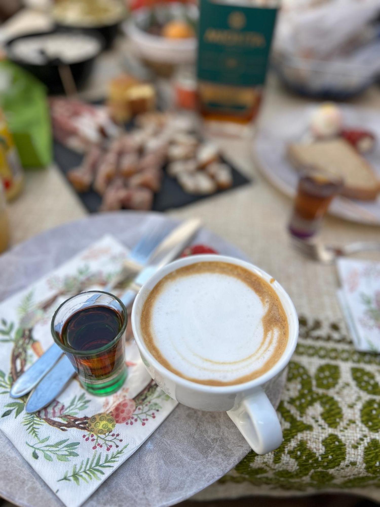 Kaffeinn Specialty Coffee Baile 1 Mai Exterior foto